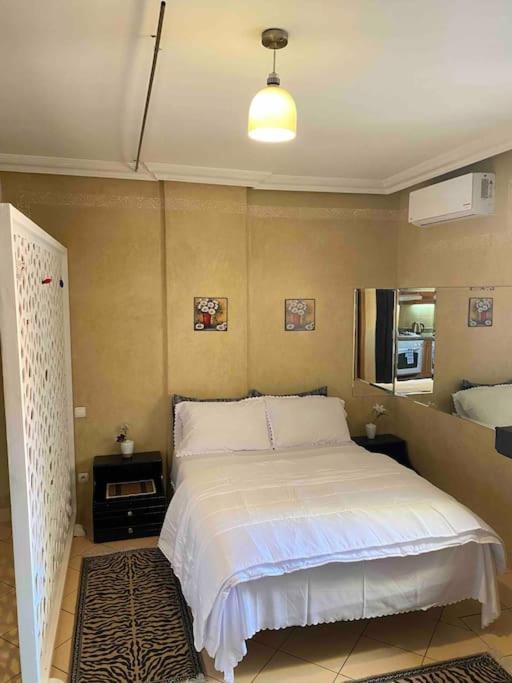 Superbe Appartement A Gueliz Маракеш Екстериор снимка