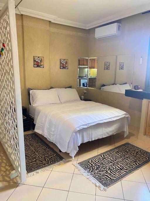Superbe Appartement A Gueliz Маракеш Екстериор снимка