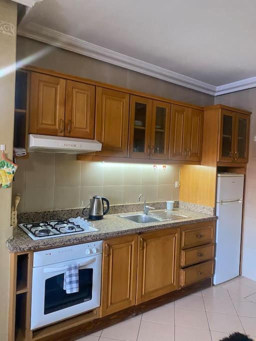 Superbe Appartement A Gueliz Маракеш Екстериор снимка